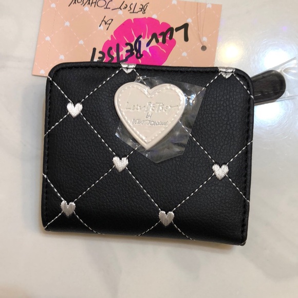 Betsey Johnson Luv Betsey Snap Card Wallet Black & Nude White Stitched Heart NWT - Picture 14 of 16